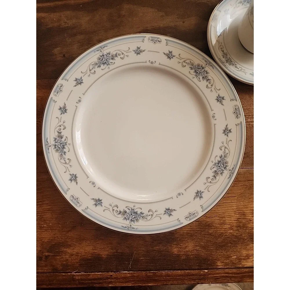 Single‎ Place Setting - Nitto Claridge W 76 China Blue Flowers Silver